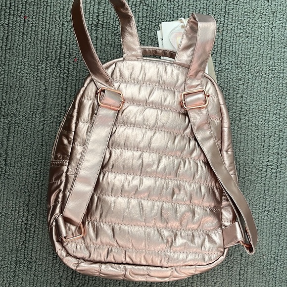Jessica Simpson Mini backpack Rose & Rose gold Shimmer Quilted Puffer - Picture 3 of 8